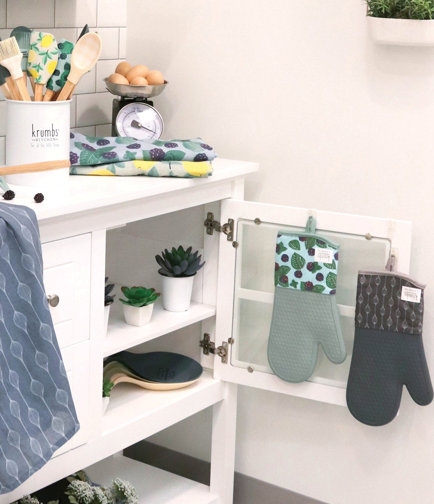 Farmhouse Silicone Oven Mitt – Heat-Resistant, Stylish & Protective Mitten Makers Market
