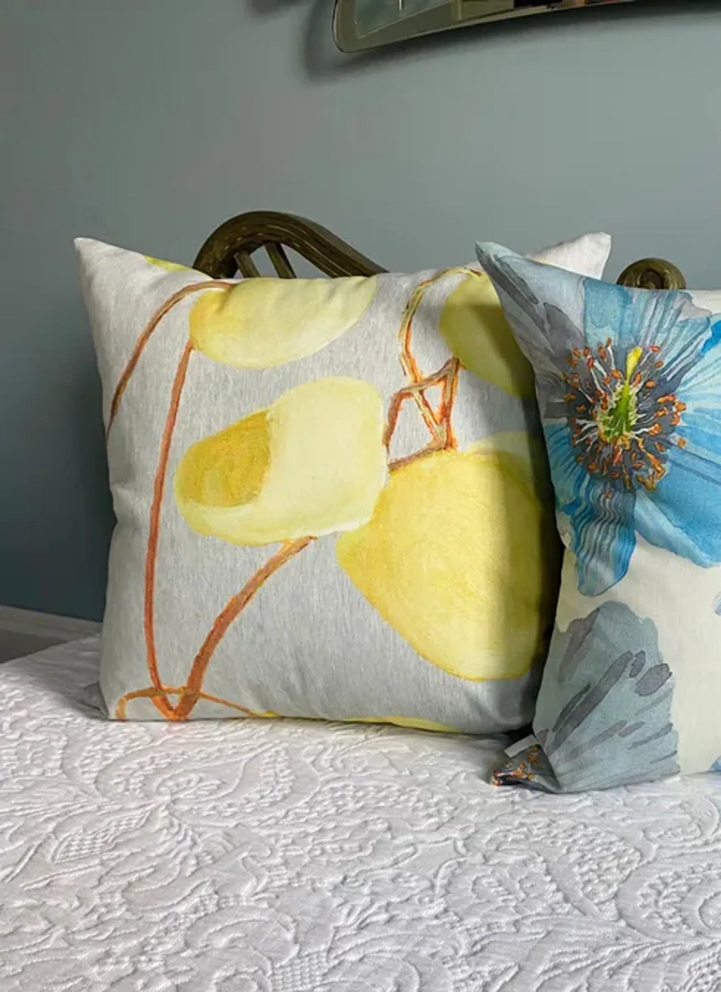 Decorative Reversible Throw Pillow Cover – 18” Square with Zipper Closure India & Purry
