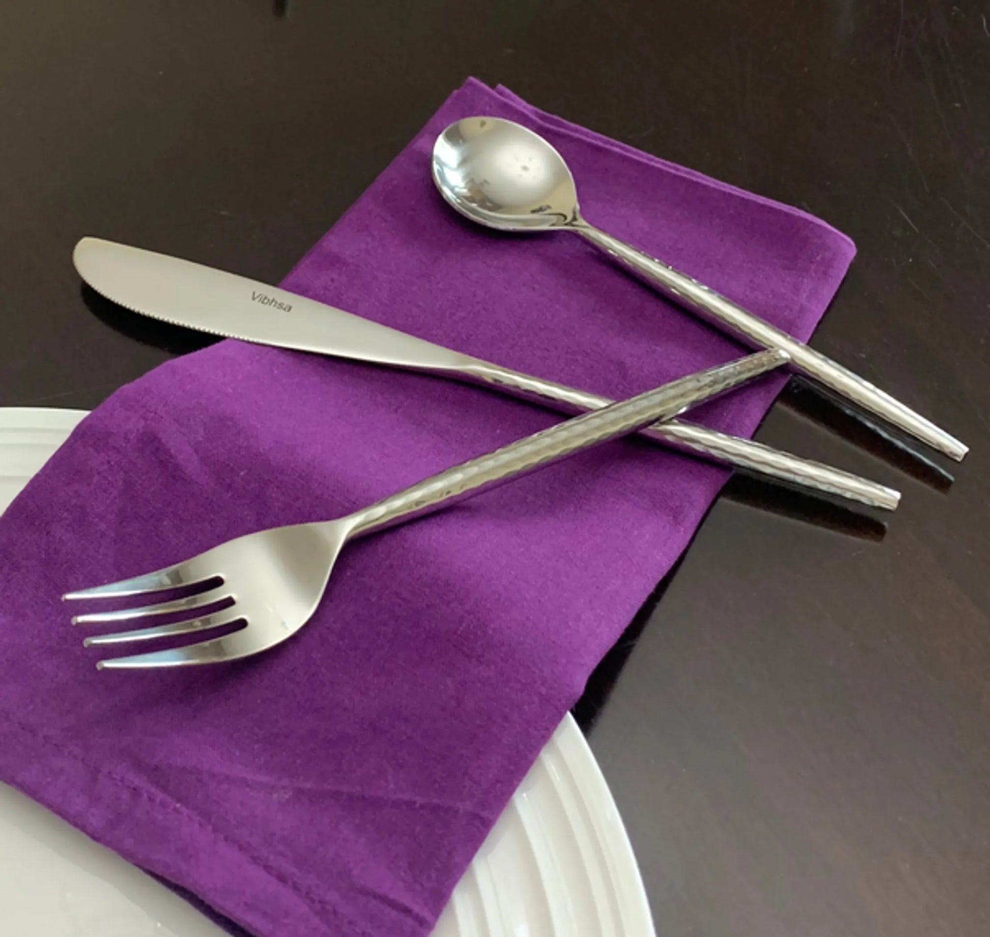 Vibhsa Hammered Stainless Steel Flatware 18-Piece Set (Dinner knives, Dinner Forks, Soup Spoons) Classy R Us LLC