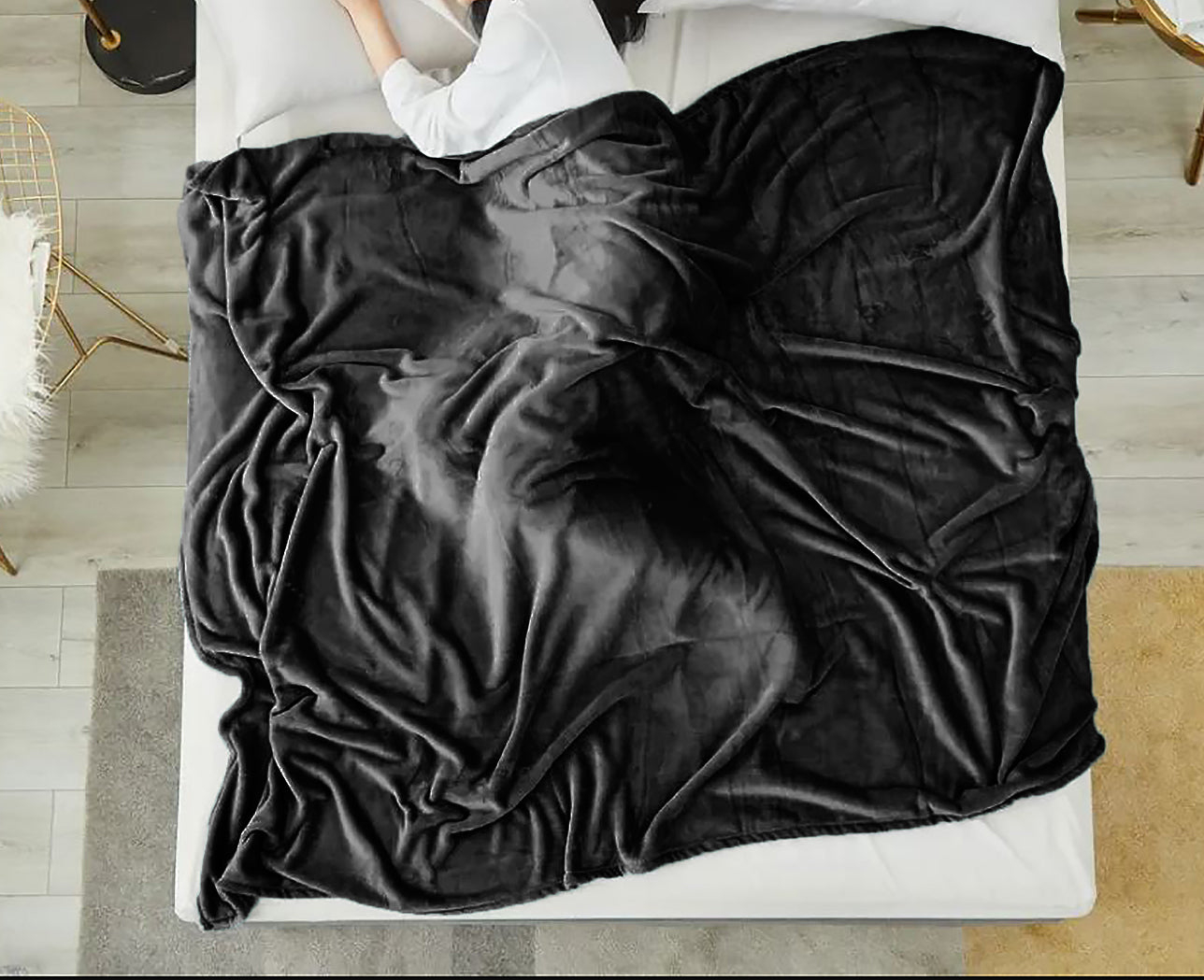 Full Size Black Extra Soft Cozy Microfiber Throw Blanket – Warm & Lightweight Comfort