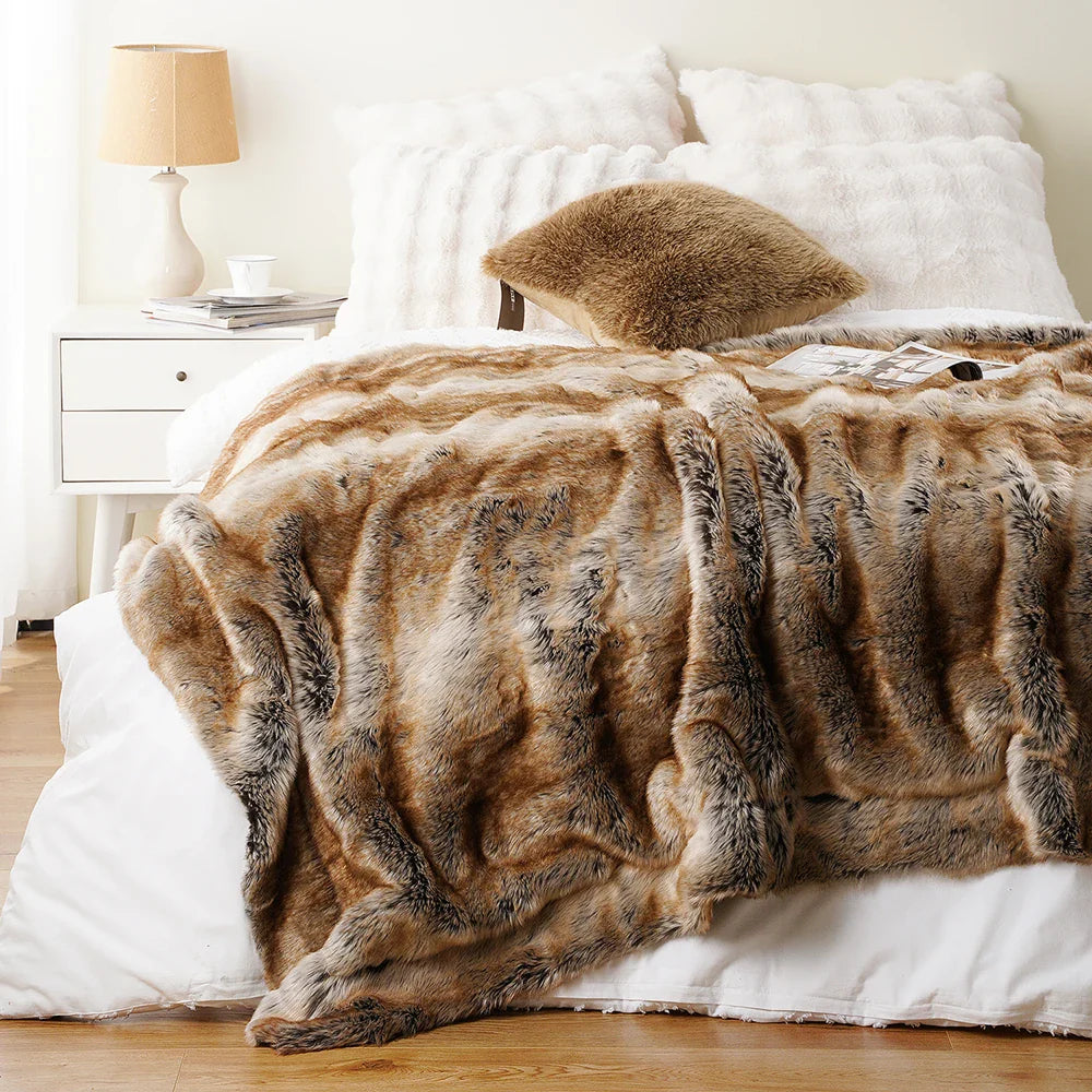 LUX Soft Faux Fur Blanket – Cozy, Warm & Ultra-Plush LUXHOME